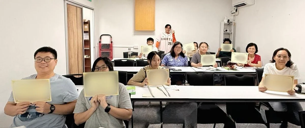 Students at the end of a beginner Korean course