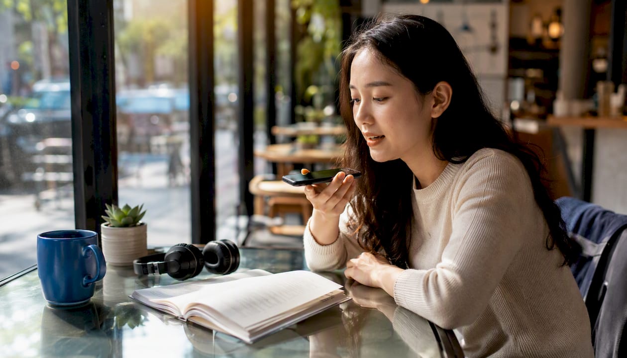 Learner recording Korean speaking practice